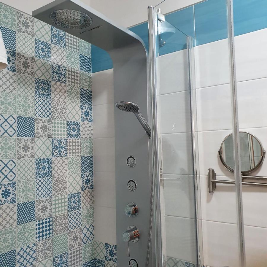 Vittoria Guest House Салерно Экстерьер фото
