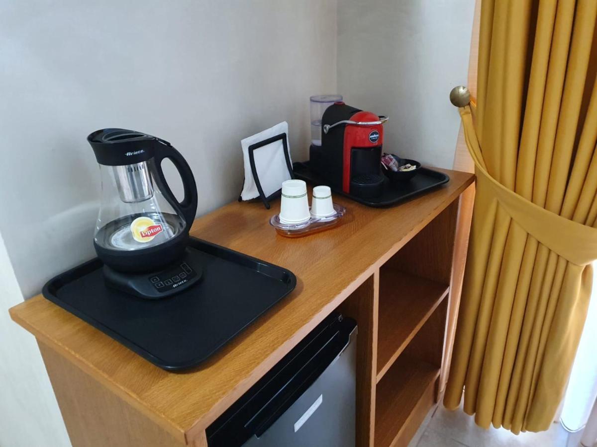 Vittoria Guest House Салерно Экстерьер фото