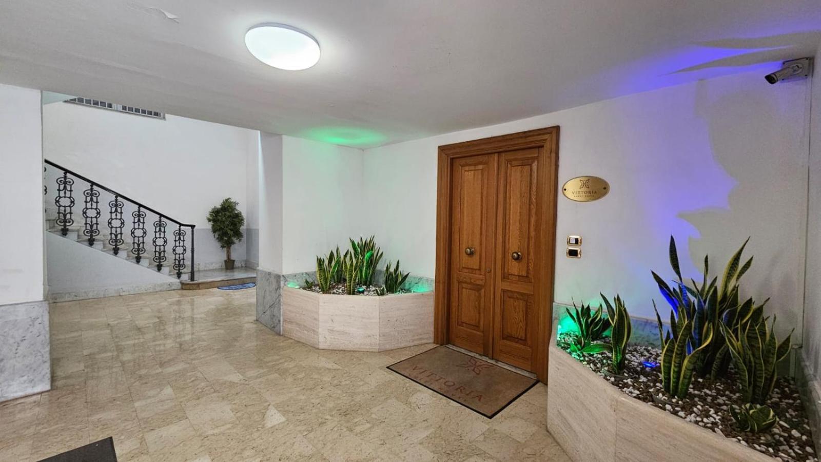 Vittoria Guest House Салерно Экстерьер фото